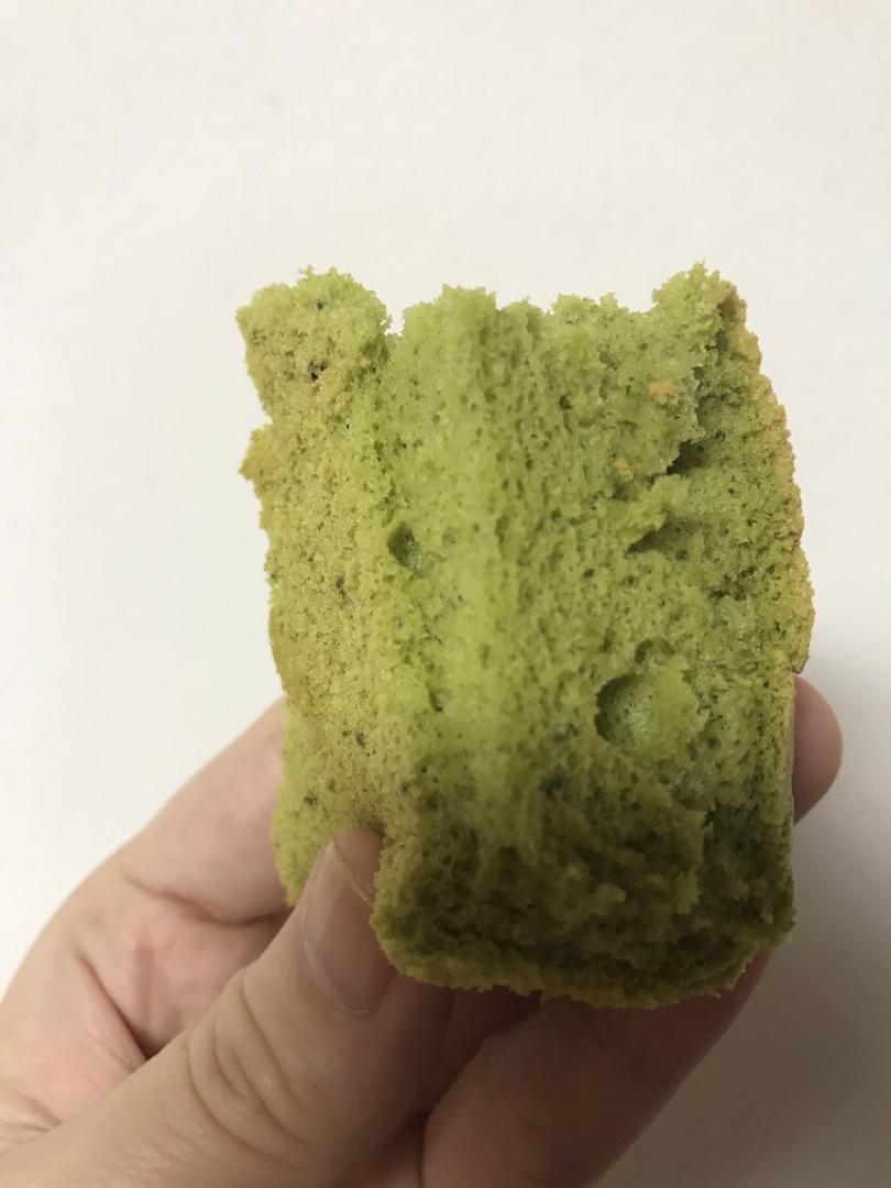 两蛋六寸六厘米高圆模戚风蛋糕