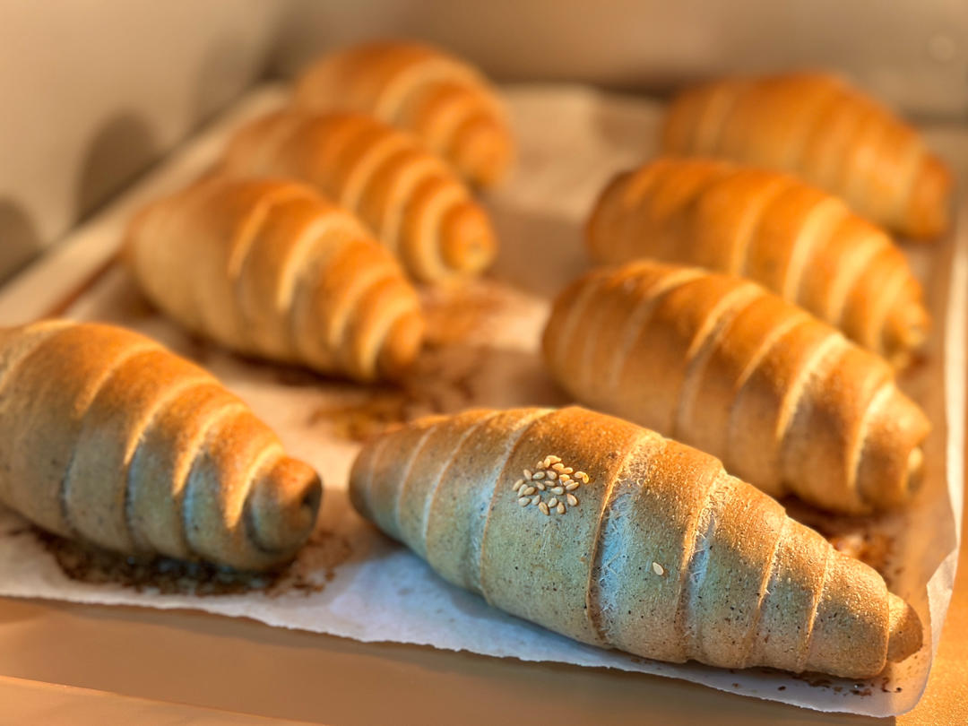 黑芝麻海盐卷/日式盐面包