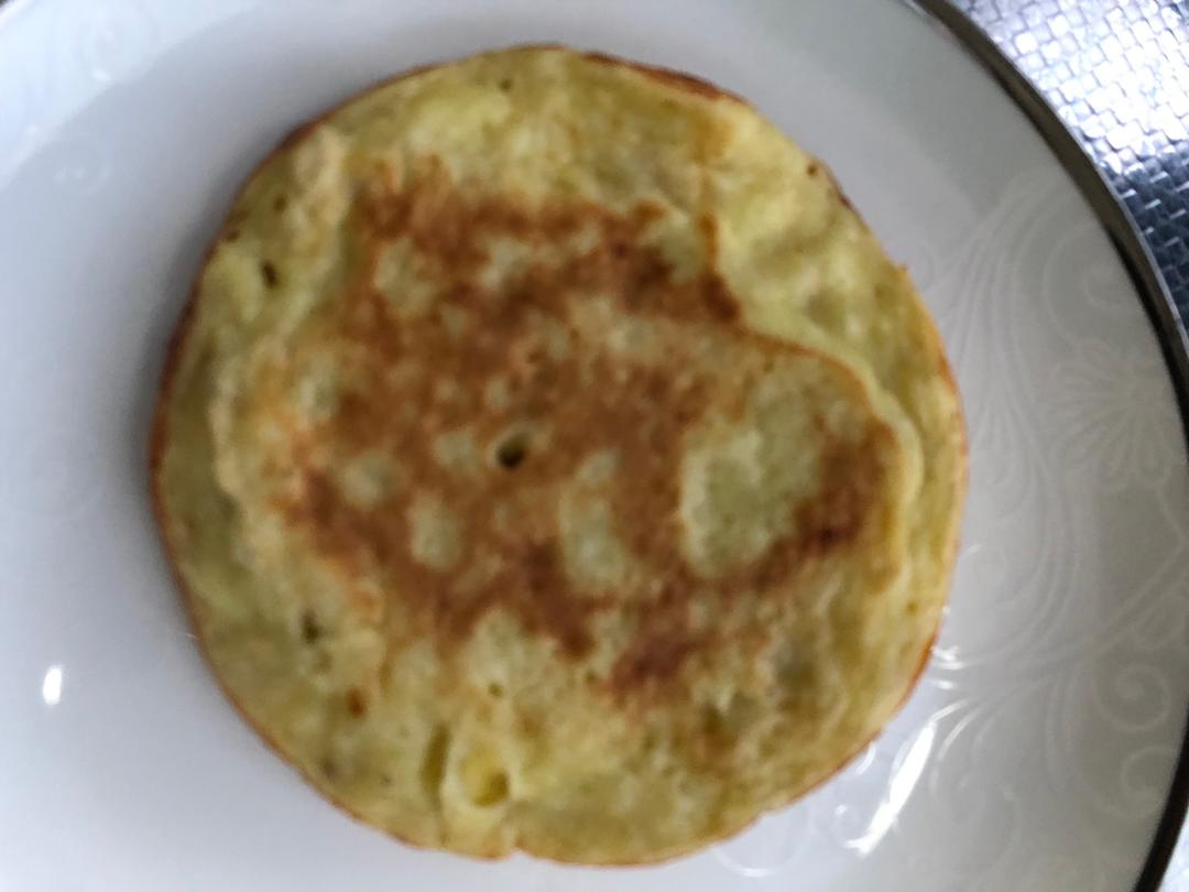 【减脂早餐】无油香蕉松饼（超简单）