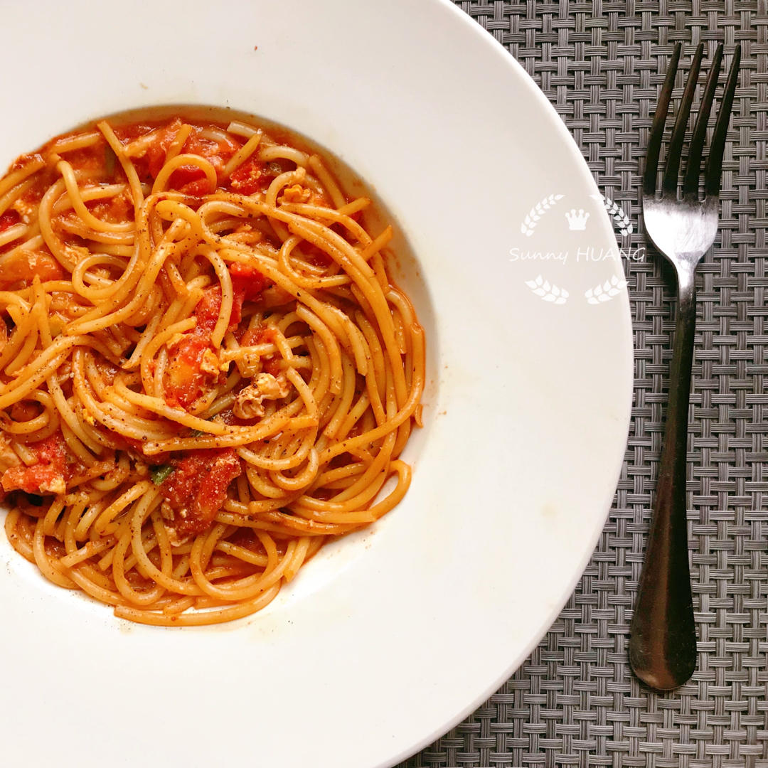 小厨娘1213做的适合减肥吃的低gi面食,番茄肉酱意粉