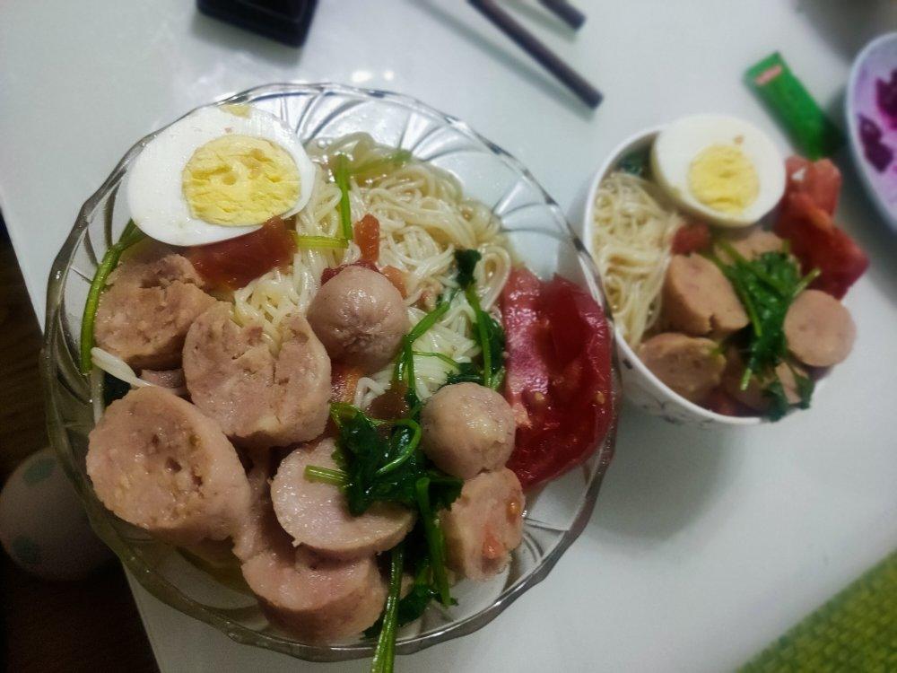 冷面热做（热汤冷面）