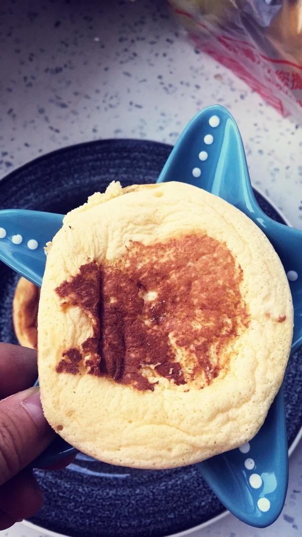 不用烤箱 15分钟无油低糖的舒芙蕾蛋糕松饼 🥞 蓬松绵软