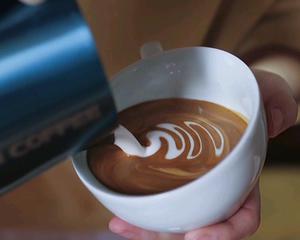 咖啡拉花记录（郁金香）含视频的做法 步骤4