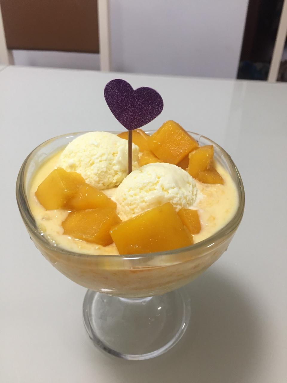 蜜思静做的芒果酸奶杯