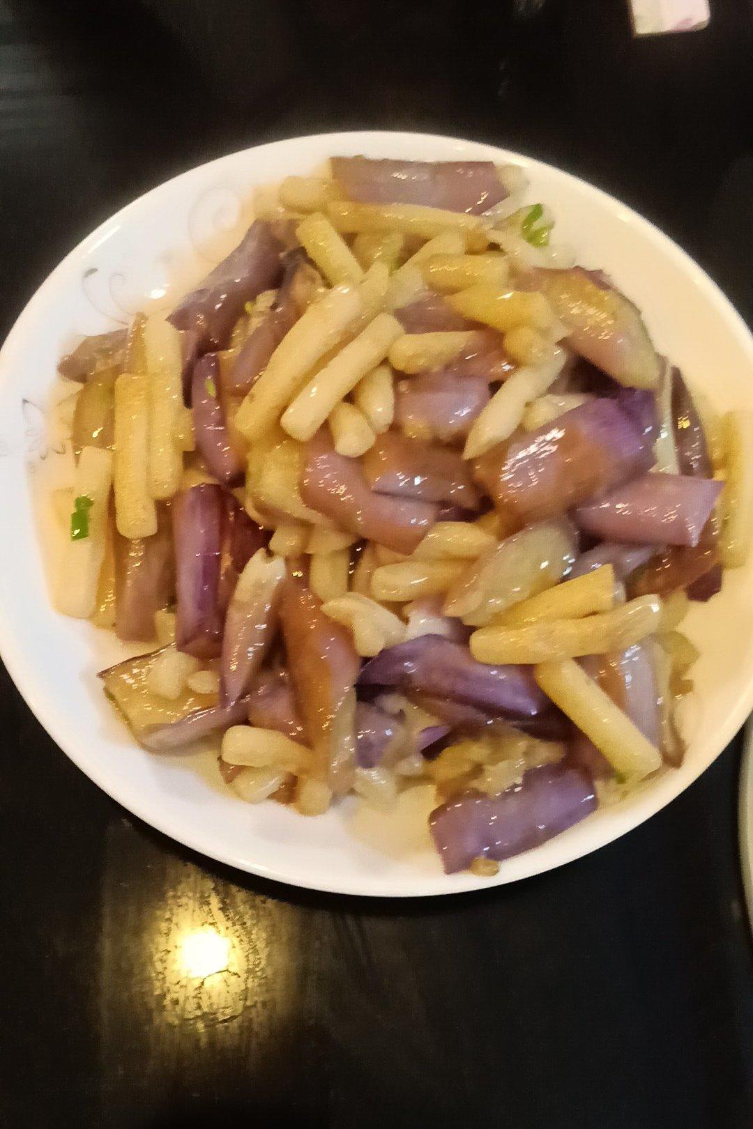 手机用户3348s8y0做的茄子炒年糕