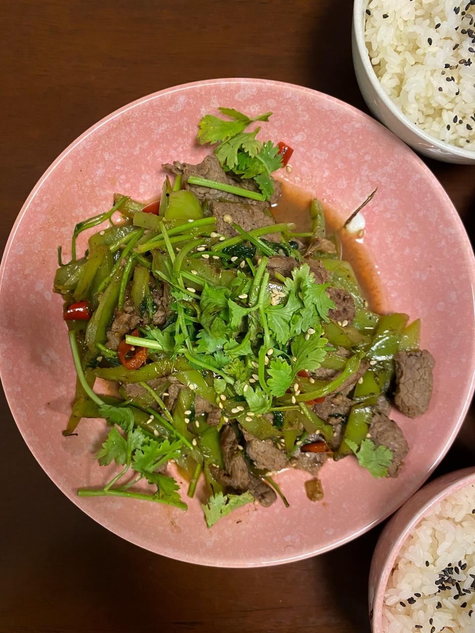 香菜牛肉的做法