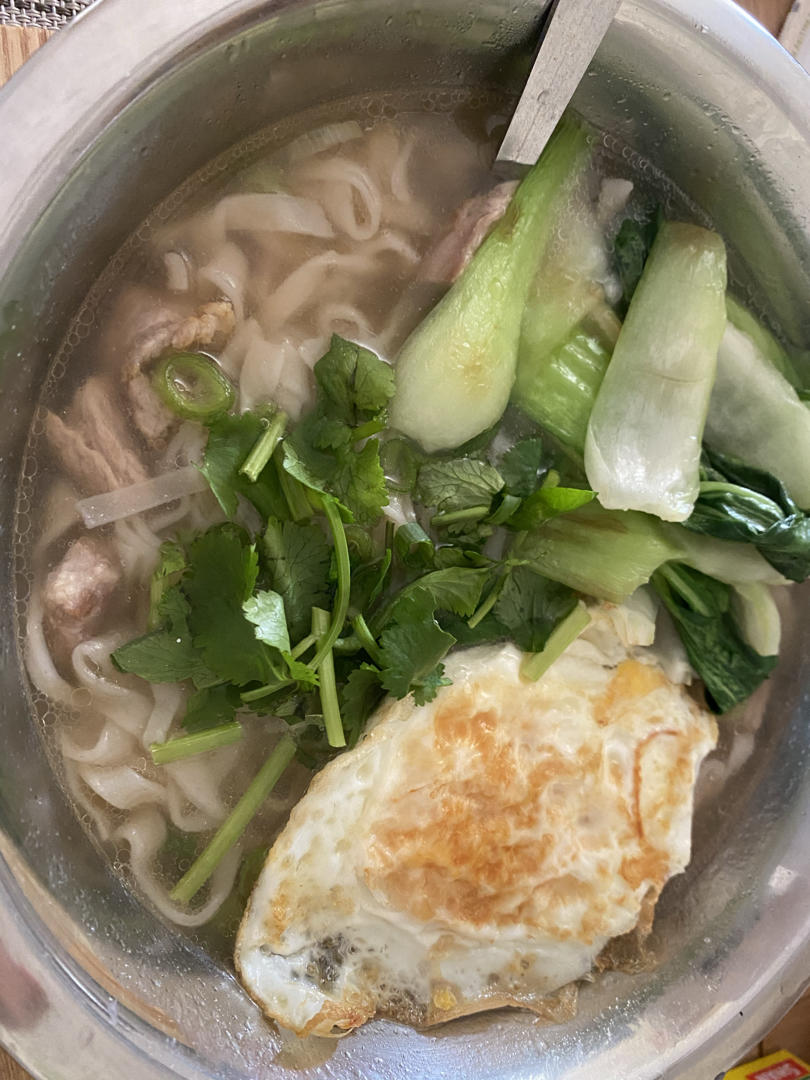 十分钟就能吃到的肉臊子面