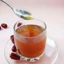 蜂蜜养颜清新枣茶的做法 步骤3