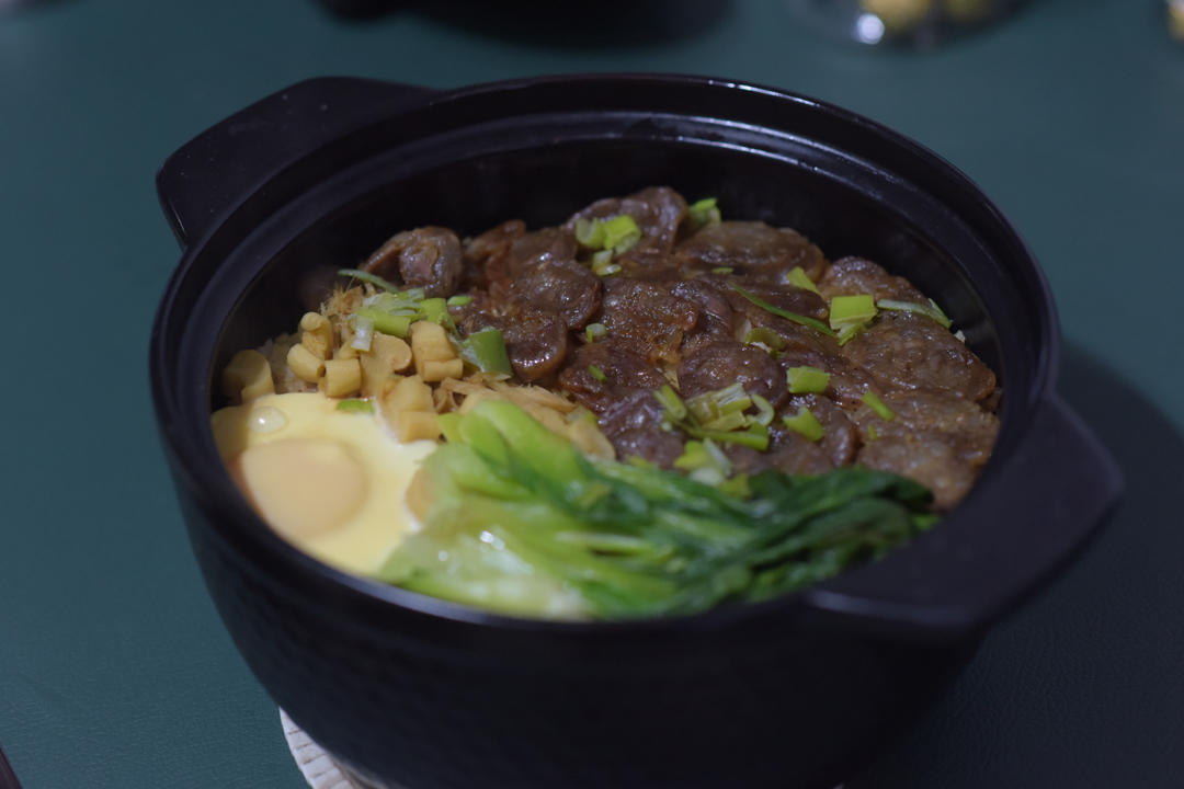 香肠煲仔饭