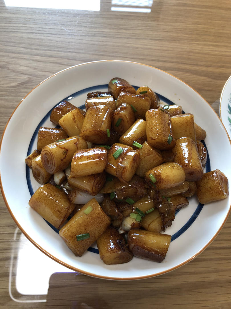 粤式豉油皇爆炒猪肠粉