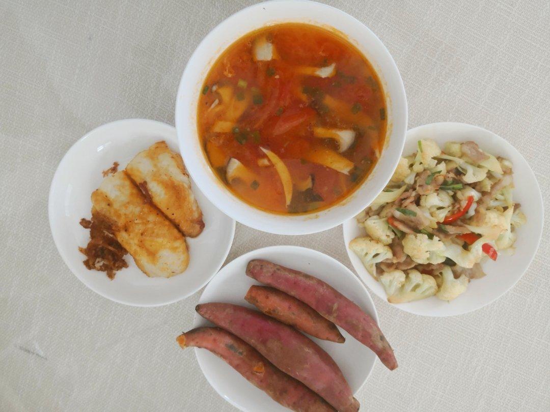 西红柿杏鲍菇汤