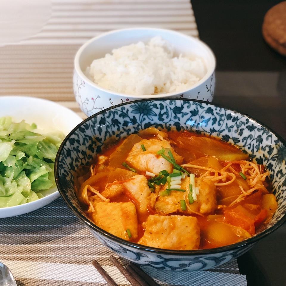 番茄金针菇巴沙鱼（龙利鱼）