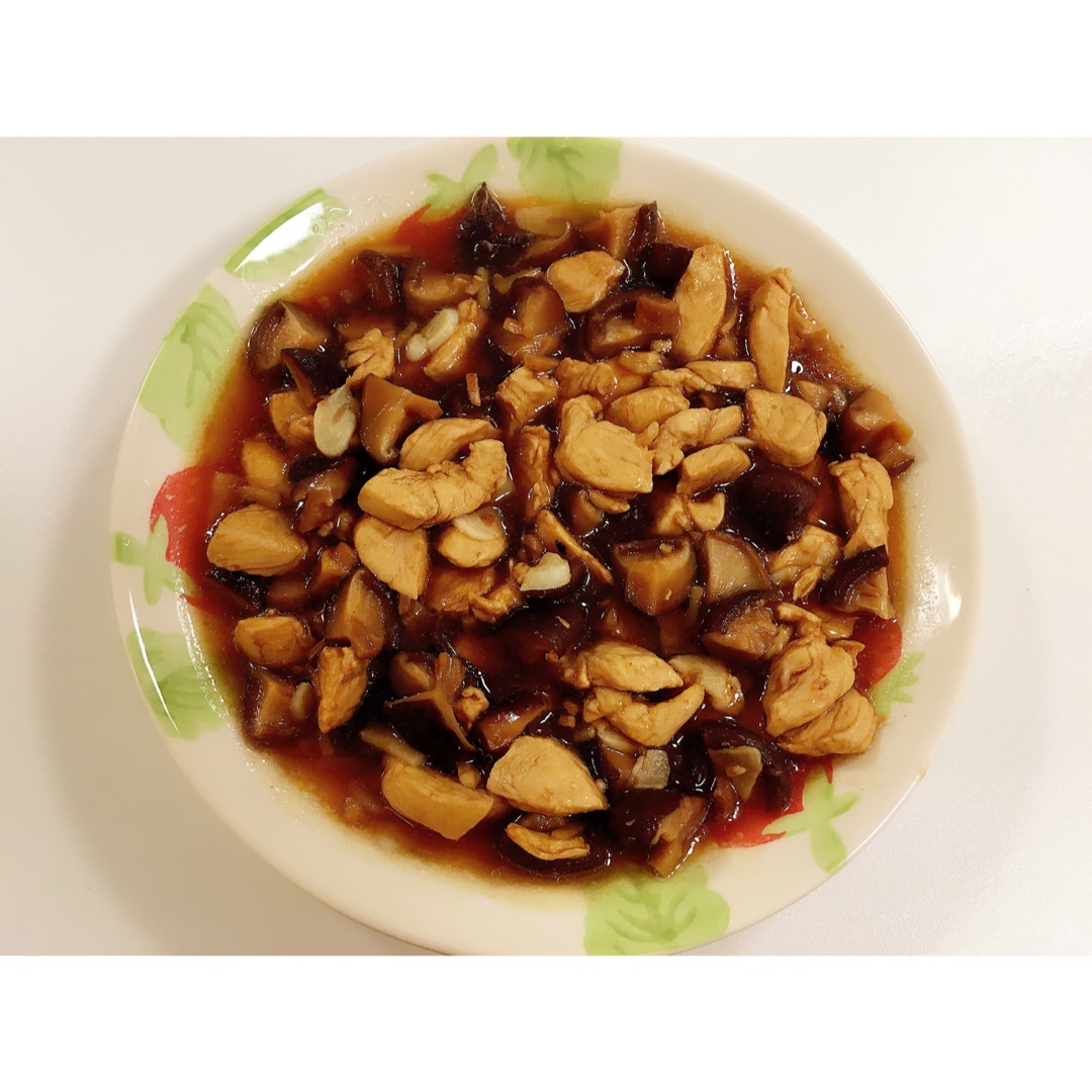 香菇炒鸡肉