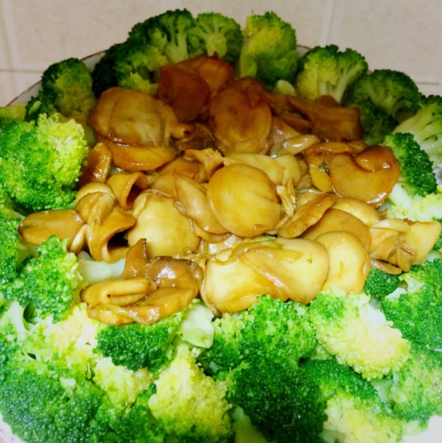 杏鲍菇扣西兰花