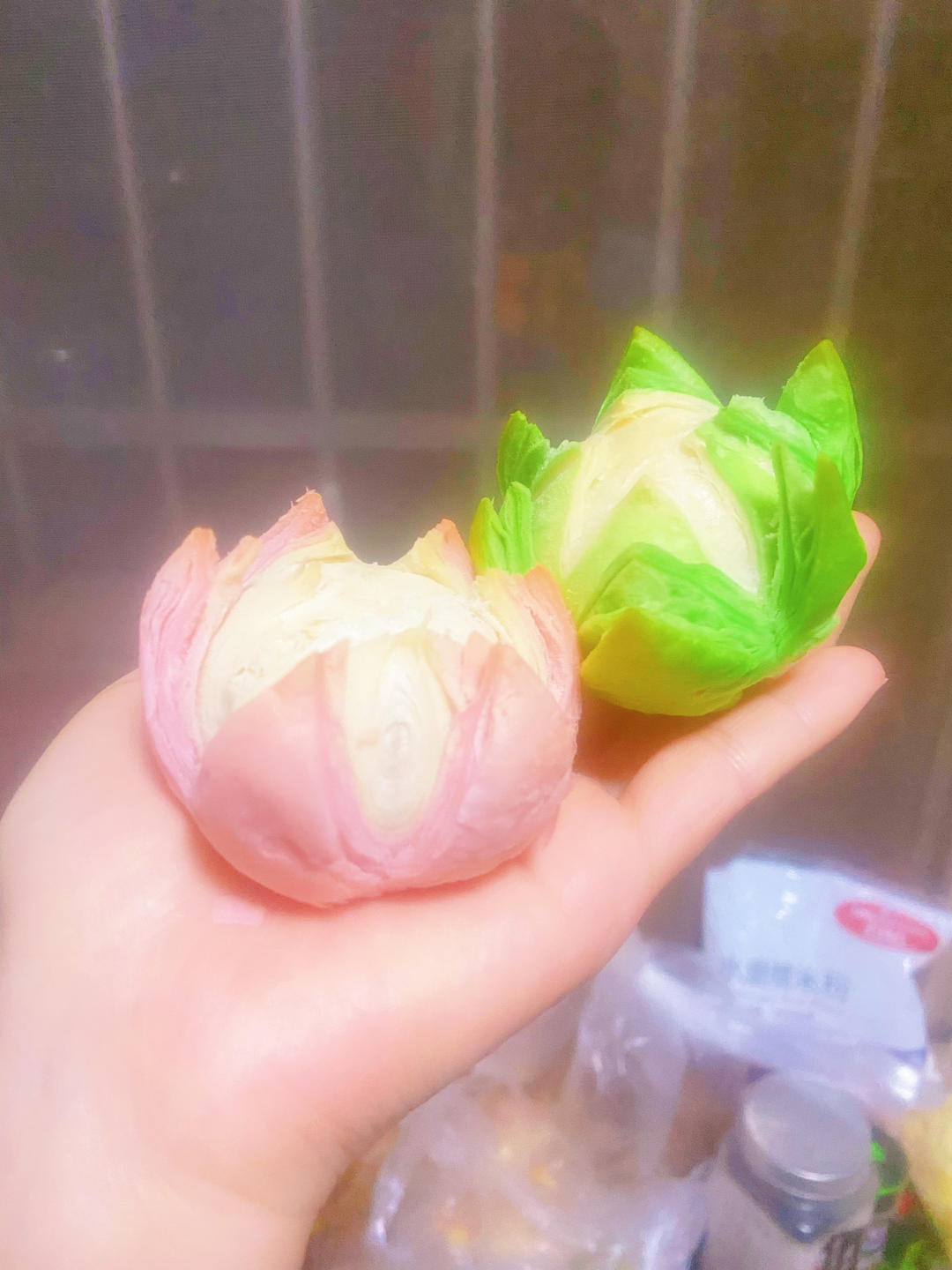 奶香椰蓉荷花酥