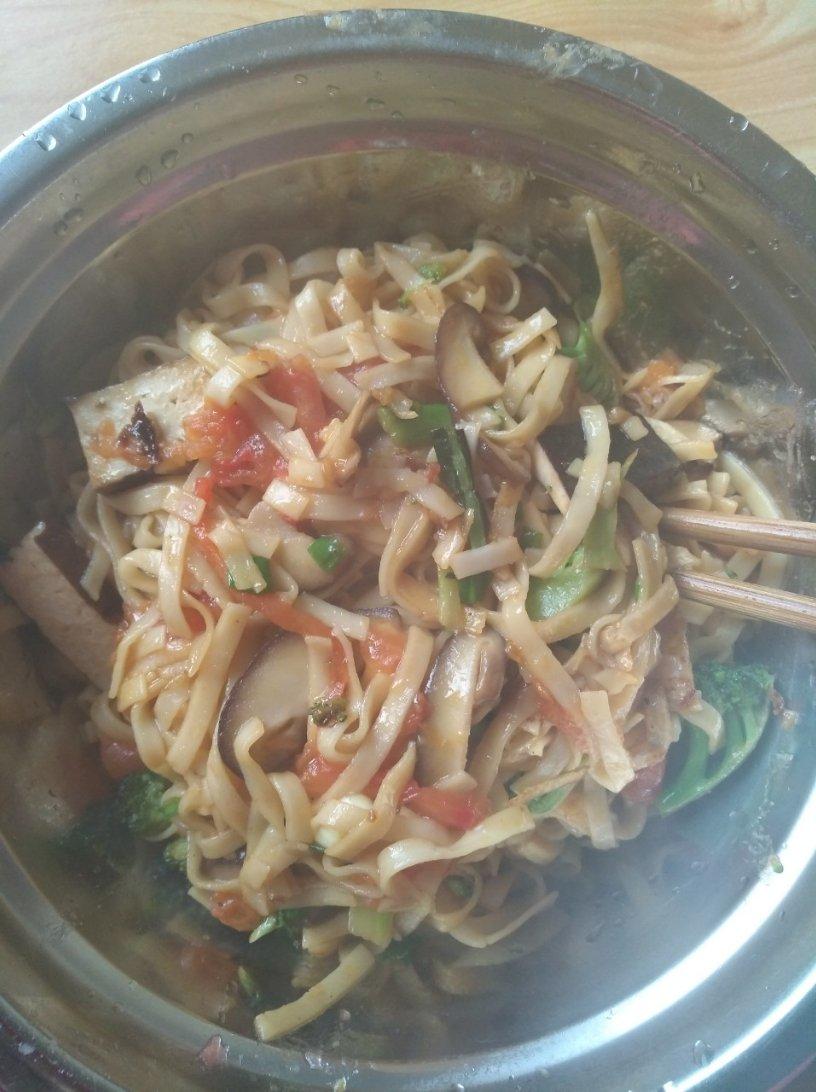 蔬菜炒面