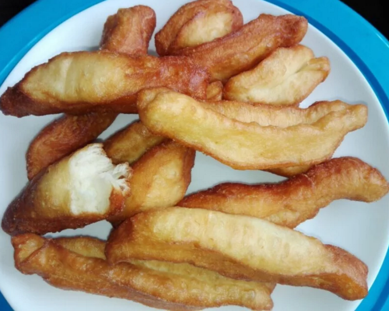 自制放心油条，没想到这么好吃又简单~ 圆满素食