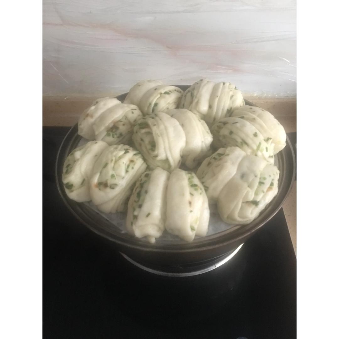 最好吃的火腿葱香花卷—附让葱不变黄的小窍门