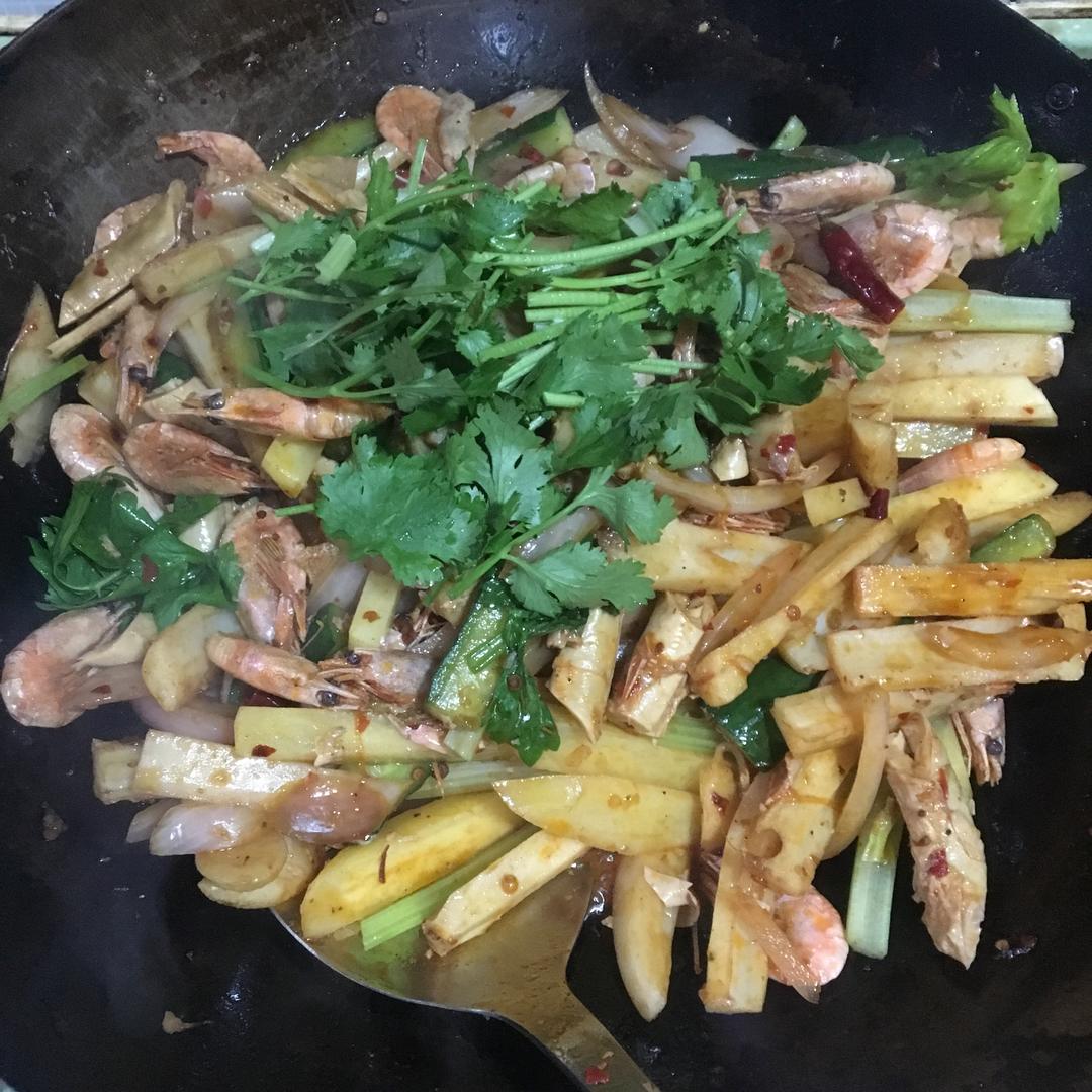 爆炒虾干锅