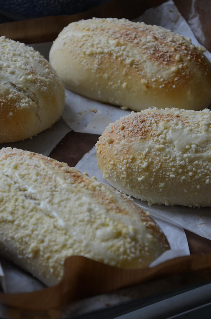 芋泥咸蛋黄软欧包