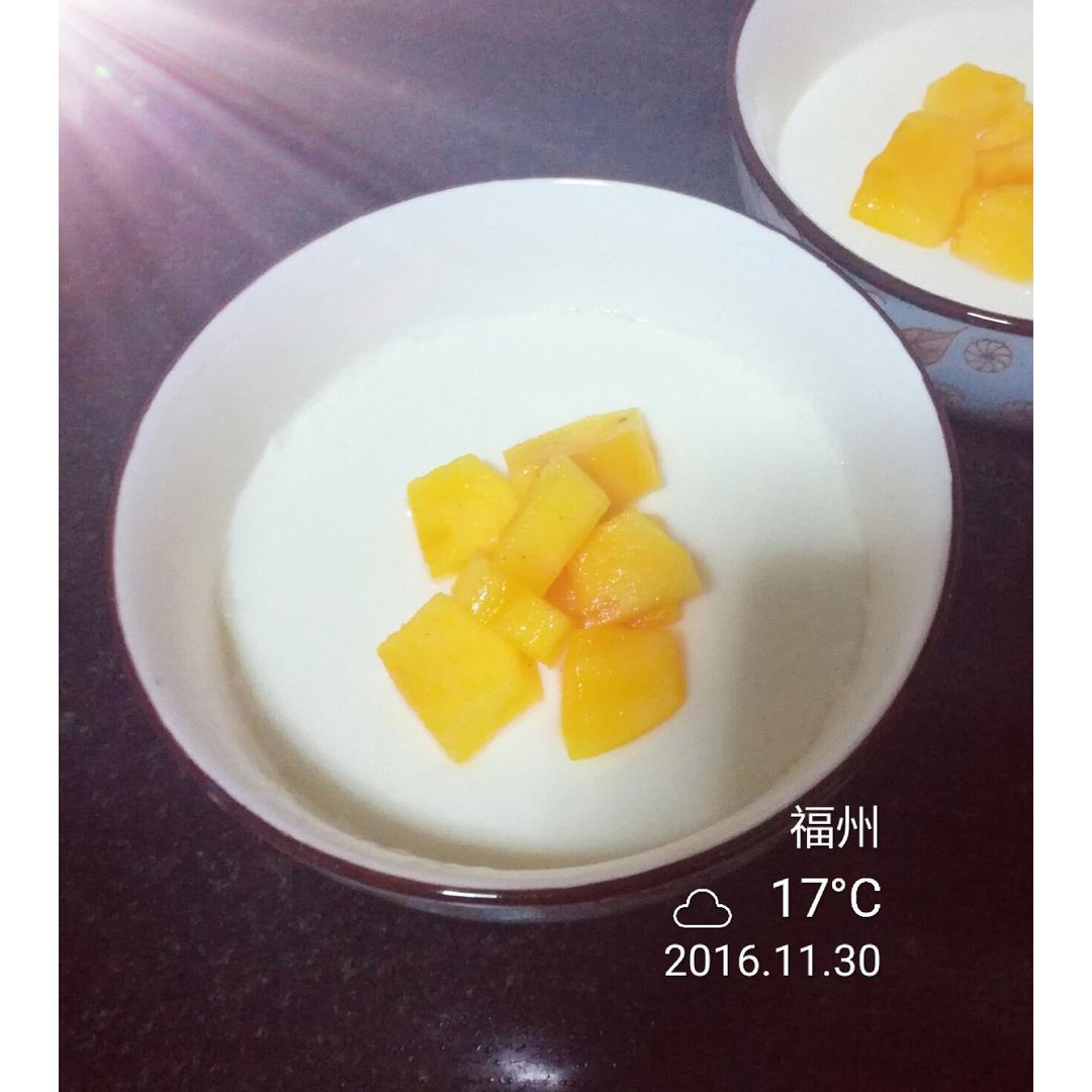 牛奶炖蛋