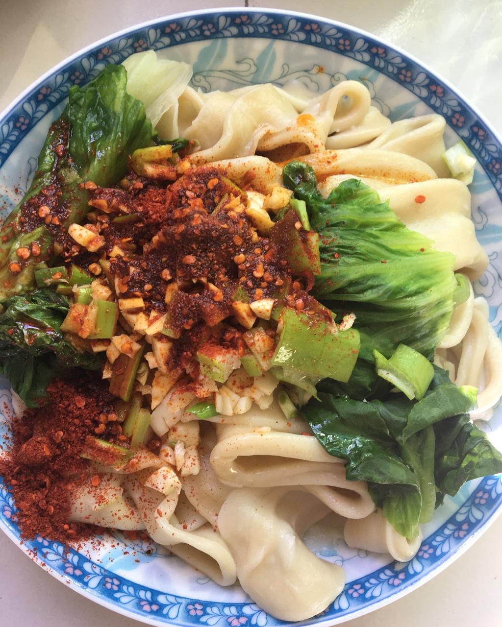 堂妈教你做油泼肉酱扯面