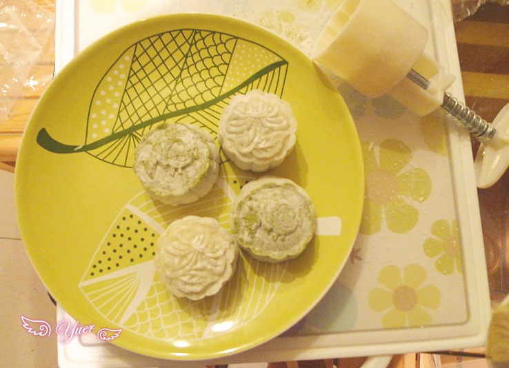 冰皮豆沙月饼