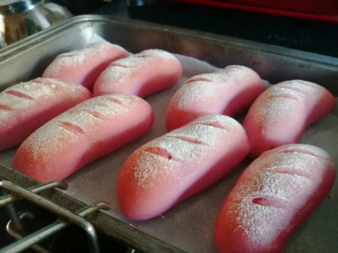 火龙果云朵面包