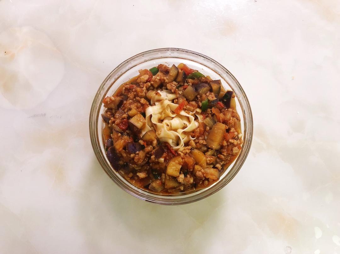 茄子肉丁打卤面