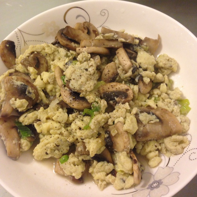 蘑菇炒鸡蛋