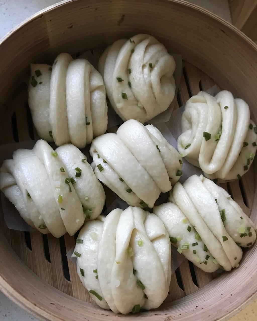 葱油花卷 Steamed Roll
