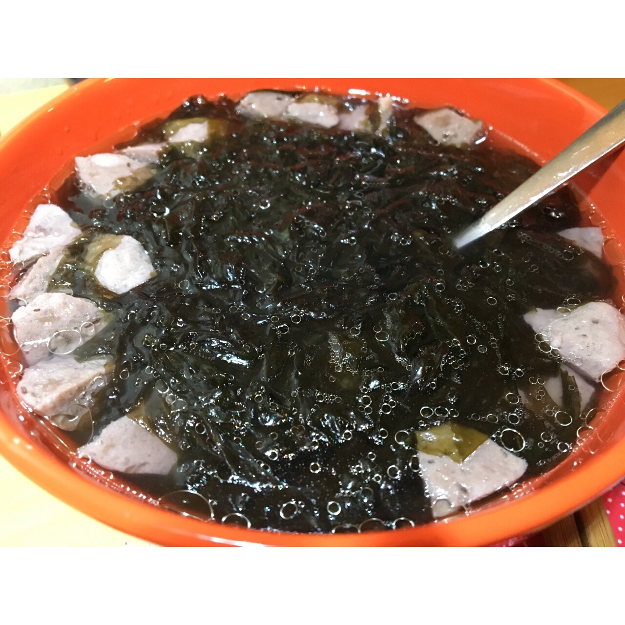 虾皮紫菜牛丸汤