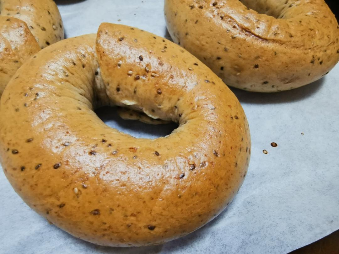 奇亚籽全麦贝果