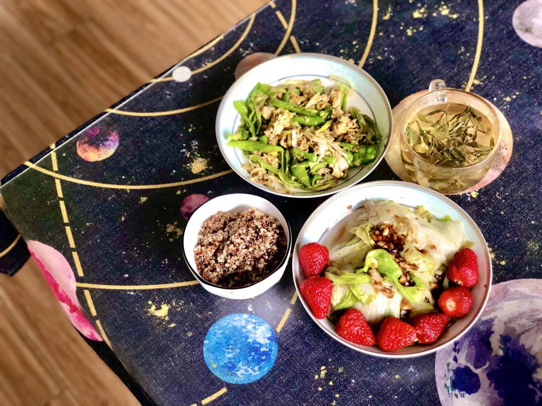 下饭的蒜蓉西生菜