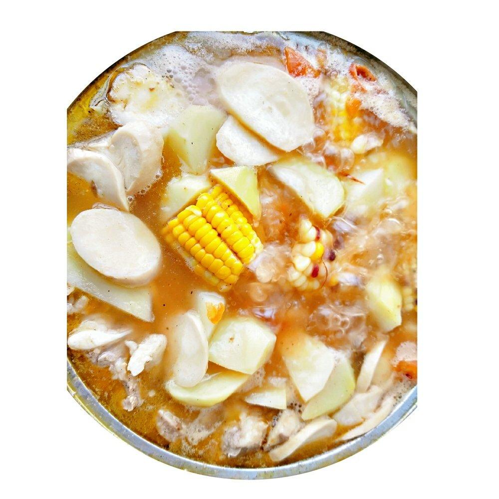 番茄土豆玉米排骨汤