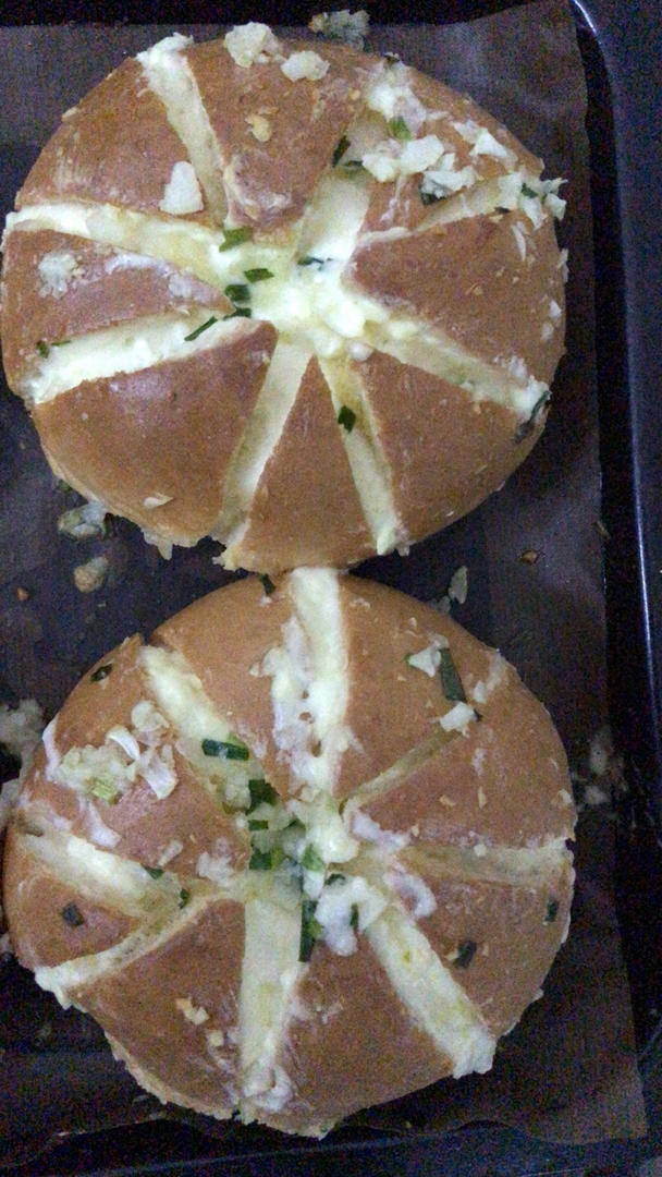 网红蒜香奶酪面包，好吃到爆炸