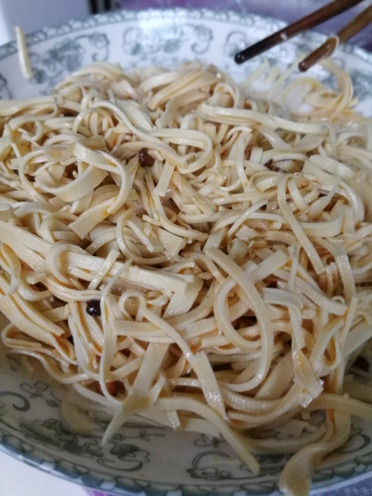 凉拌干豆腐丝