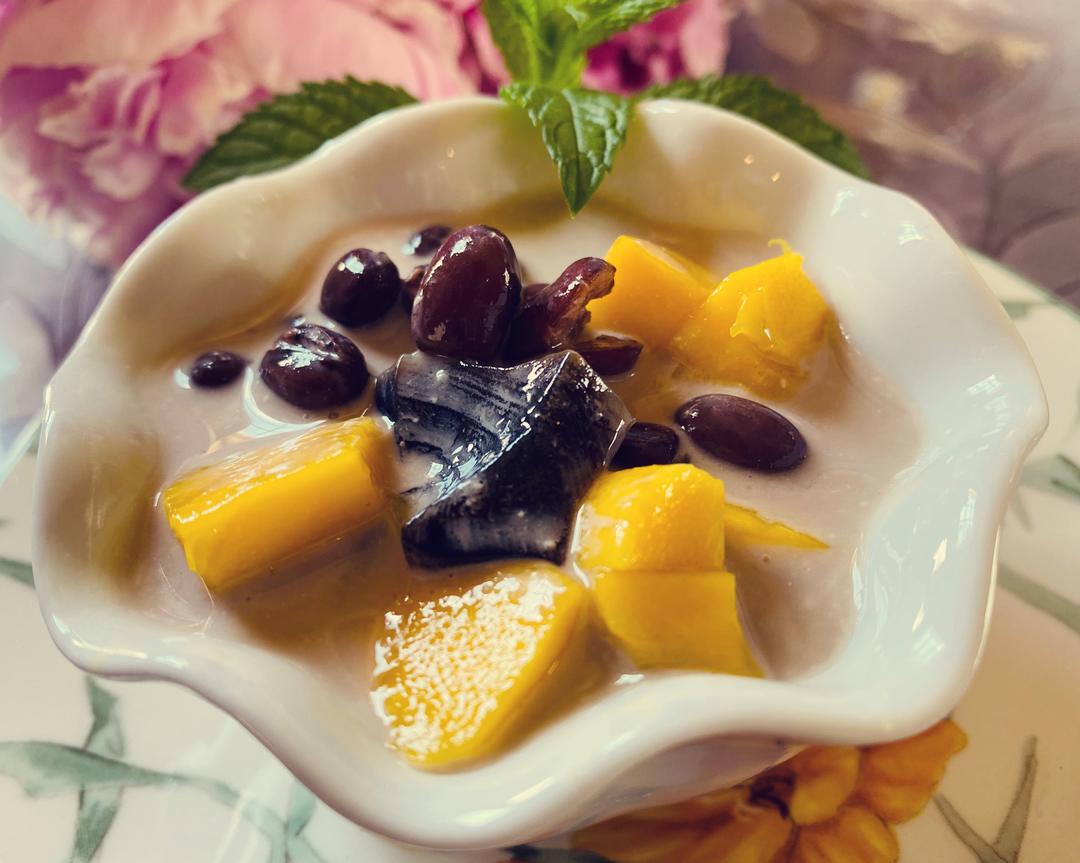 零厨艺做出征服众人味蕾的夏日甜品—椰奶红豆烧仙草的做法