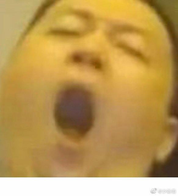 不变色的蒜蓉蒸茄子