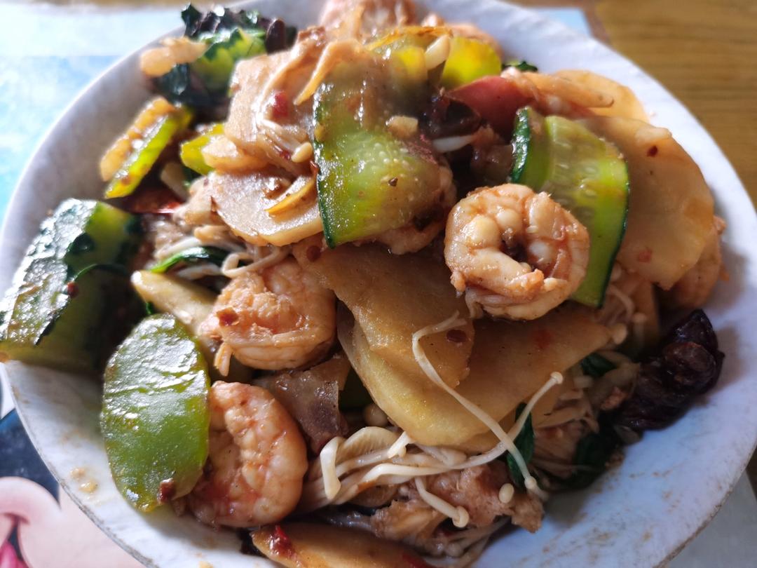 家庭聚会被赞爆的～麻辣香锅 今天这道菜太给撑场面了