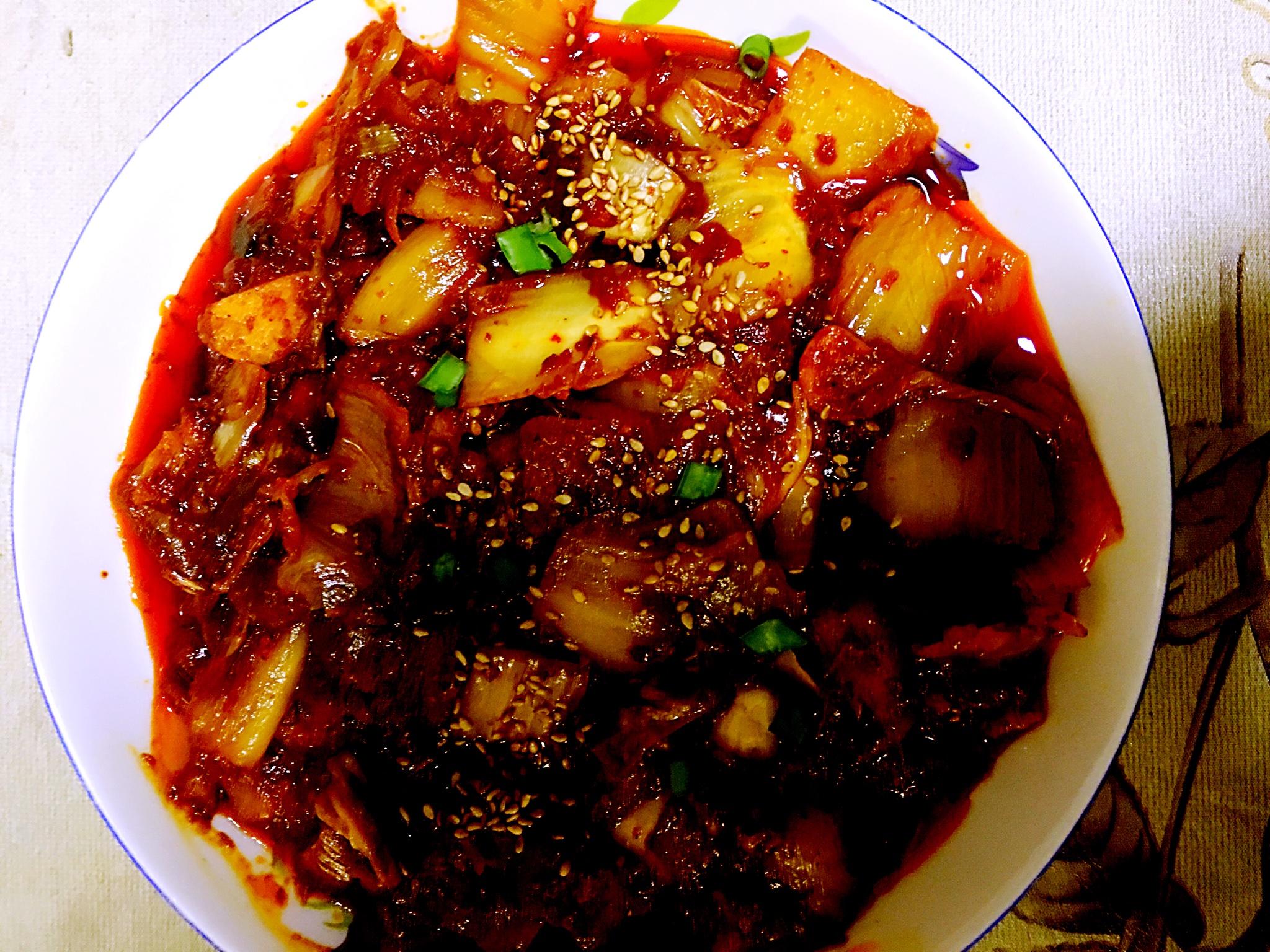 韩式辣白菜五花肉的做法