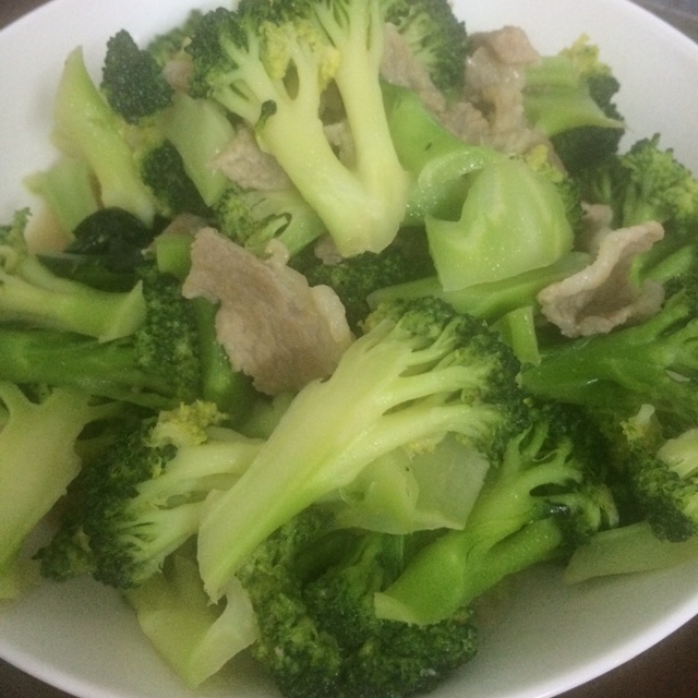 西兰花炒肉片