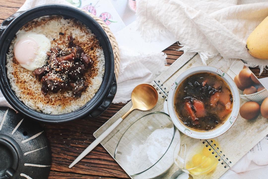 香肠煲仔饭