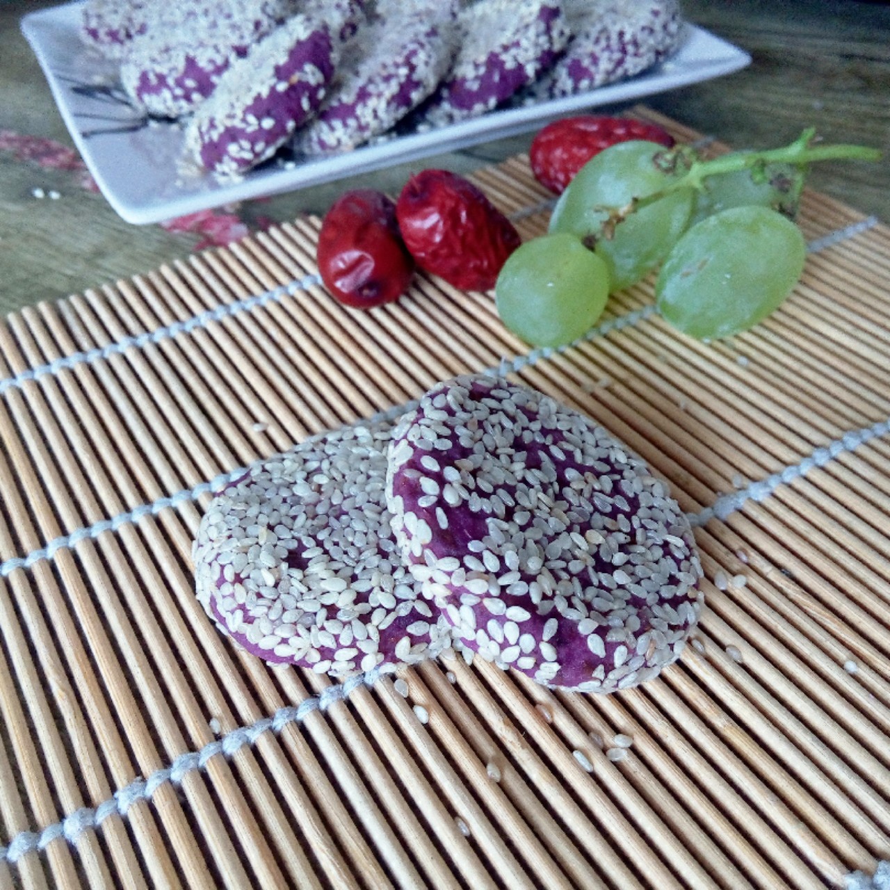 紫薯芝麻饼