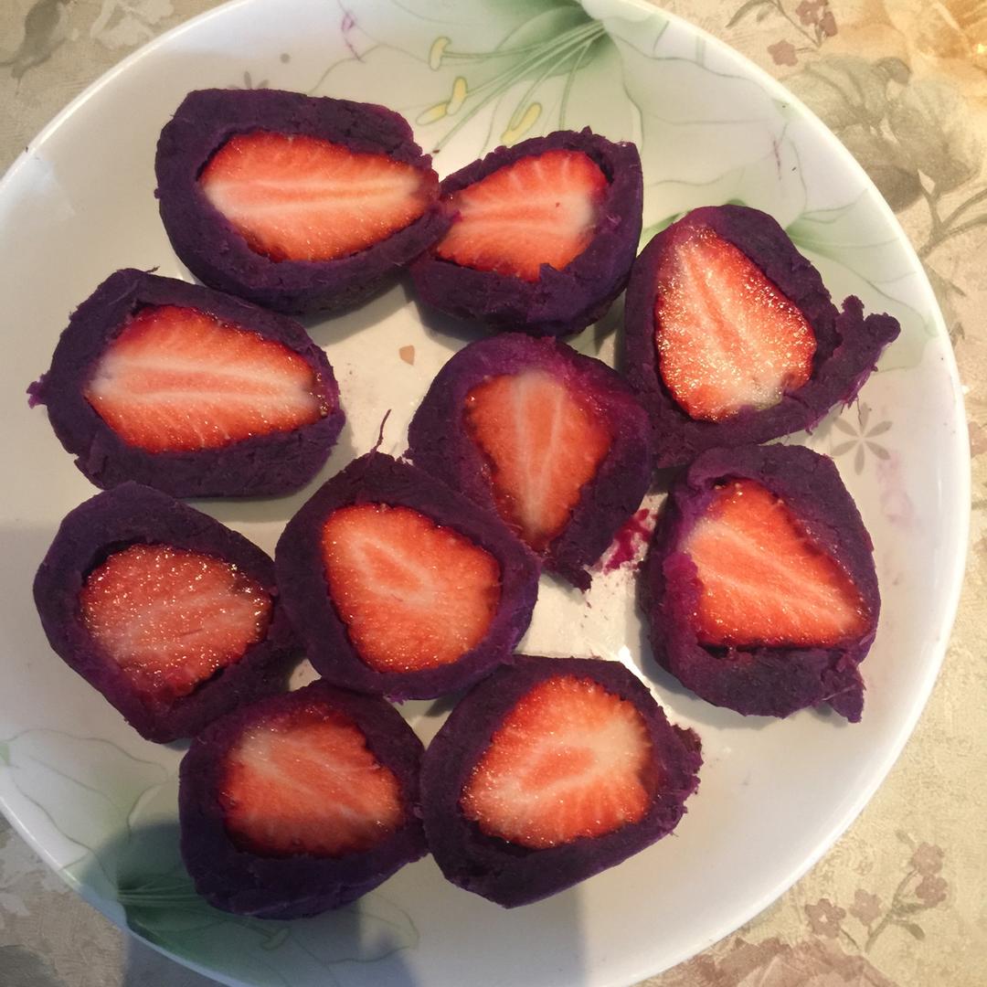 草莓椰蓉紫薯球