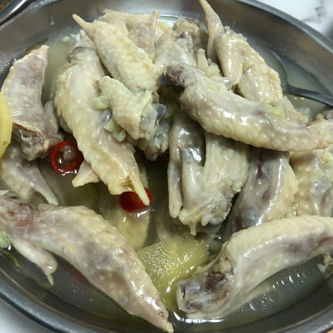 蒜蓉鸡尖～连汁都喝完了～