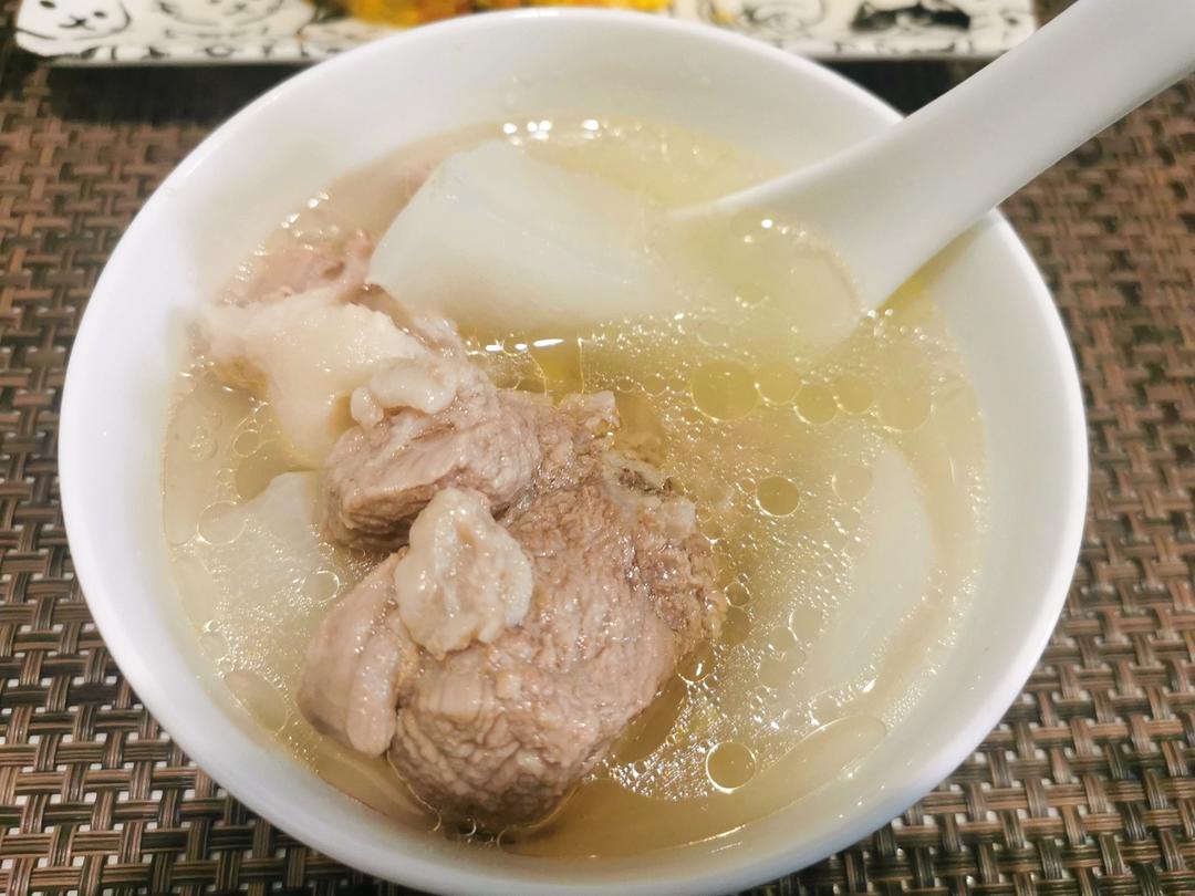 清炖排骨萝卜汤