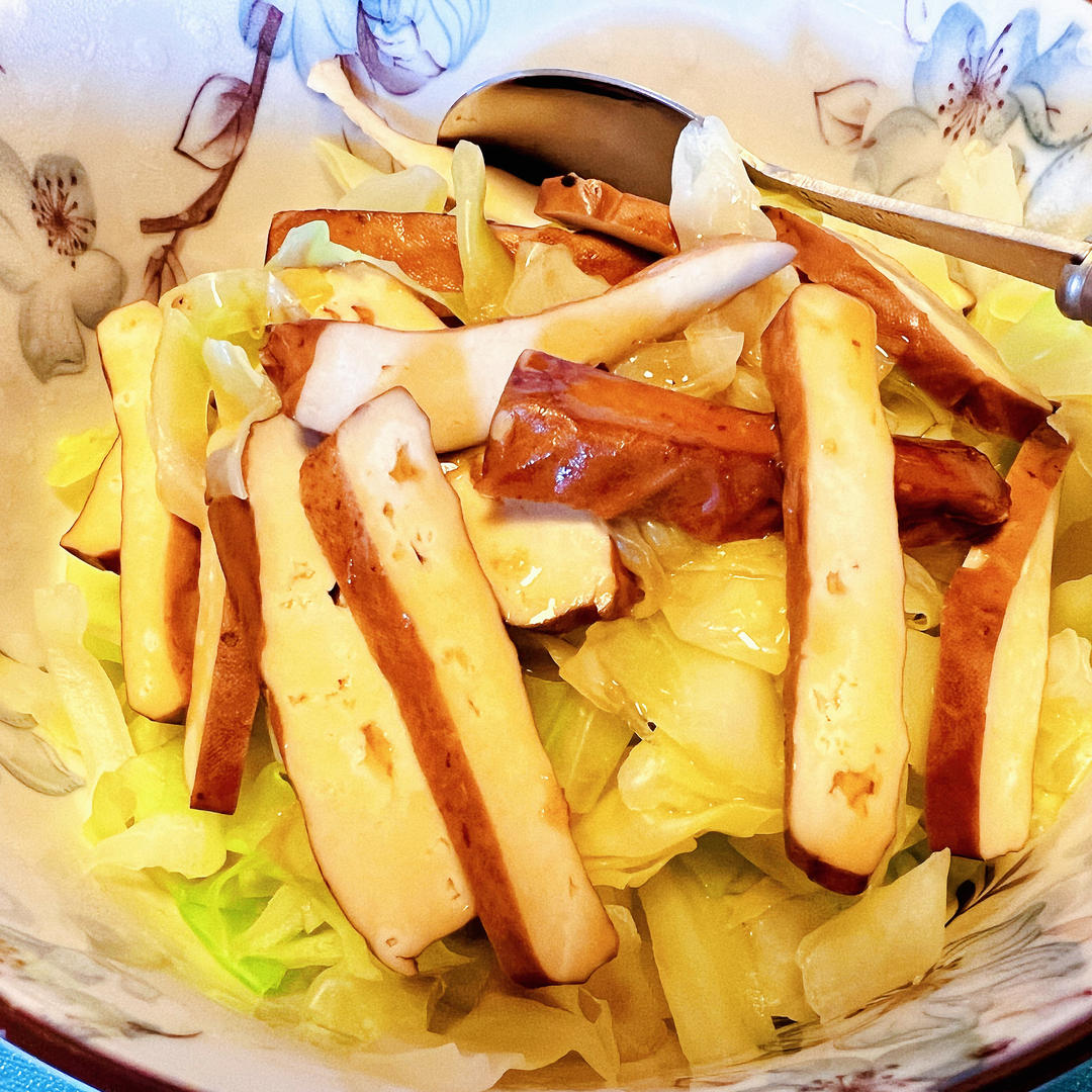 豆干炒包菜（素菜不寡淡的秘诀）