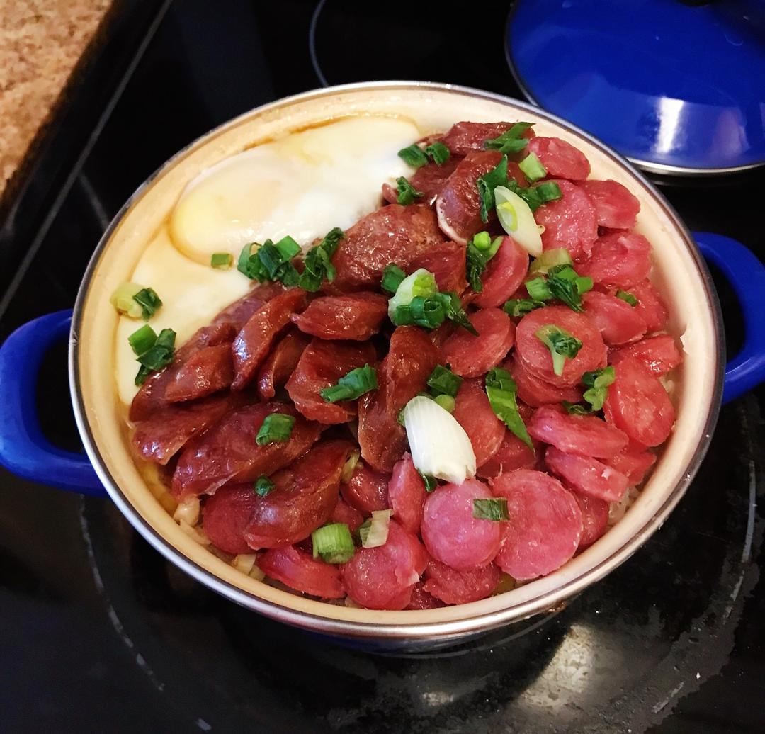 香肠煲仔饭