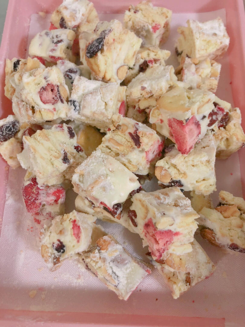 雪花酥（雪花饼，牛轧奶芙，奶酥）